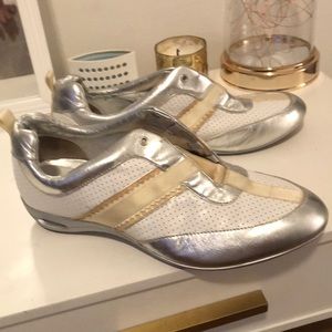 Ladies Nike Air with Cole Haan casual shoes